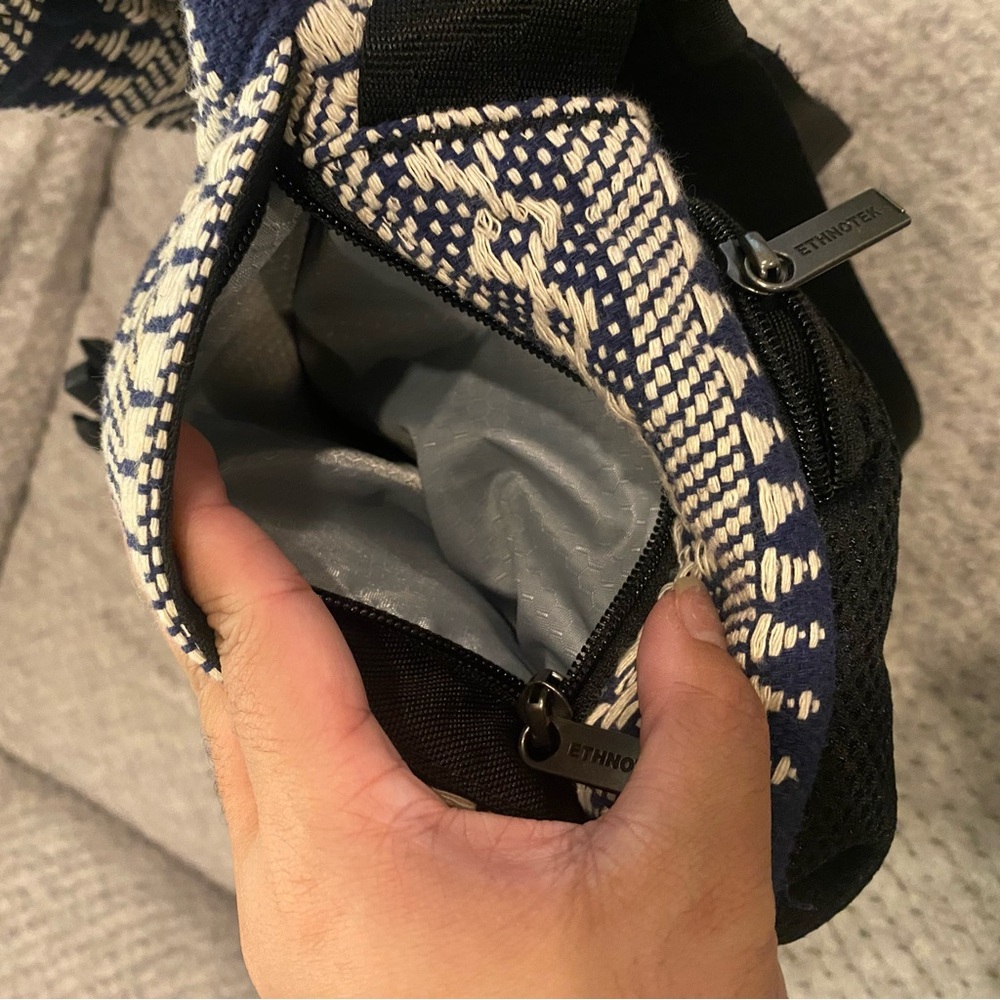 ETHNOTEK Cyclo Sling Crossbody - Picture 8 of 15